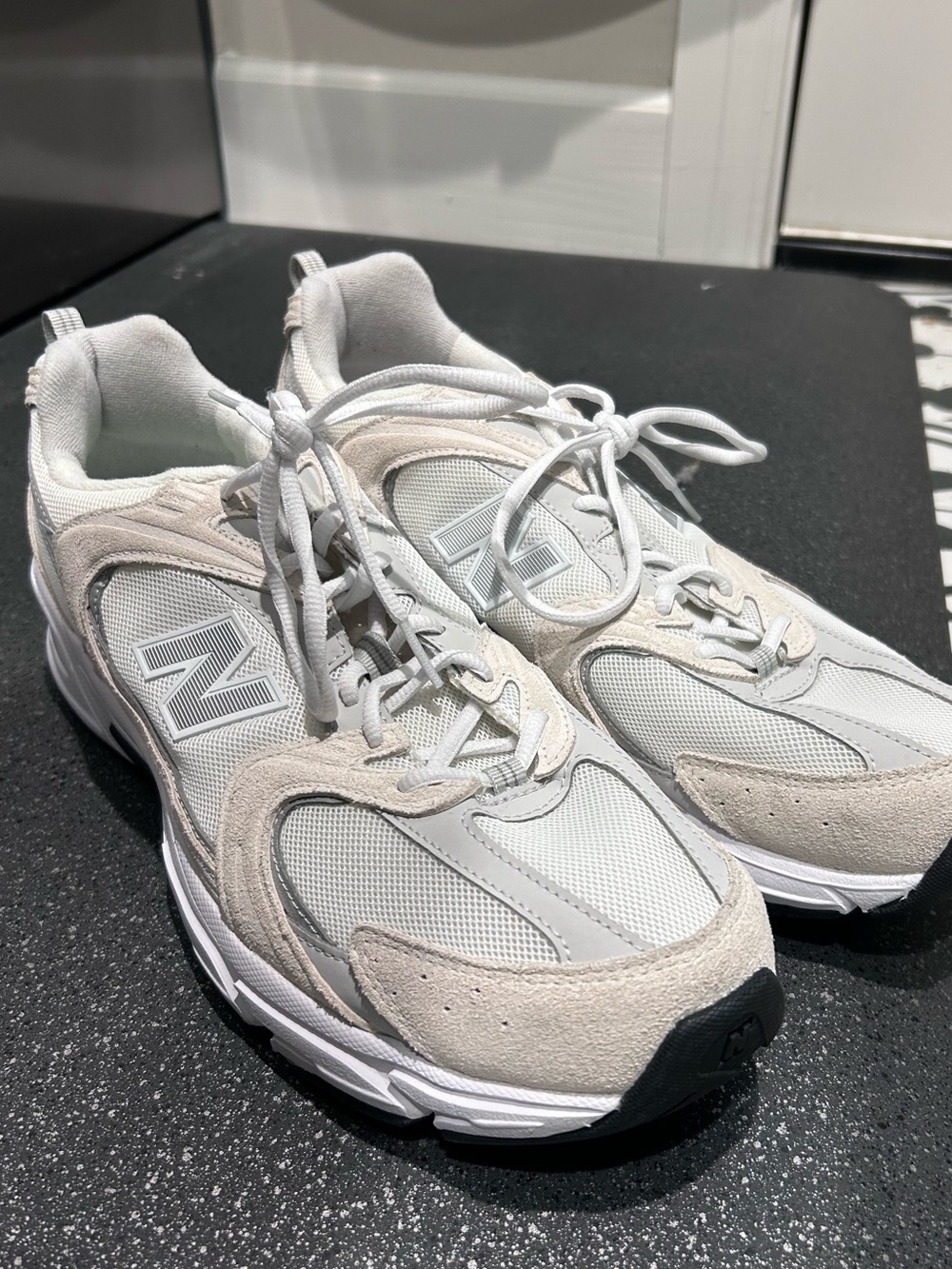 New Balance 530 Men's Cream Retro Running Sneakers
